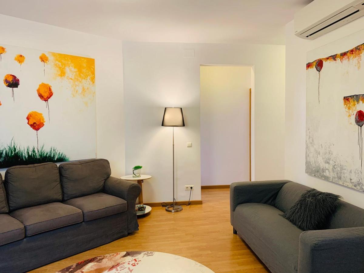 Super Balmes Guest House Barcelona Luaran gambar