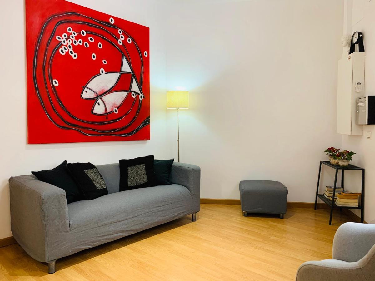 Super Balmes Guest House Barcelona Luaran gambar