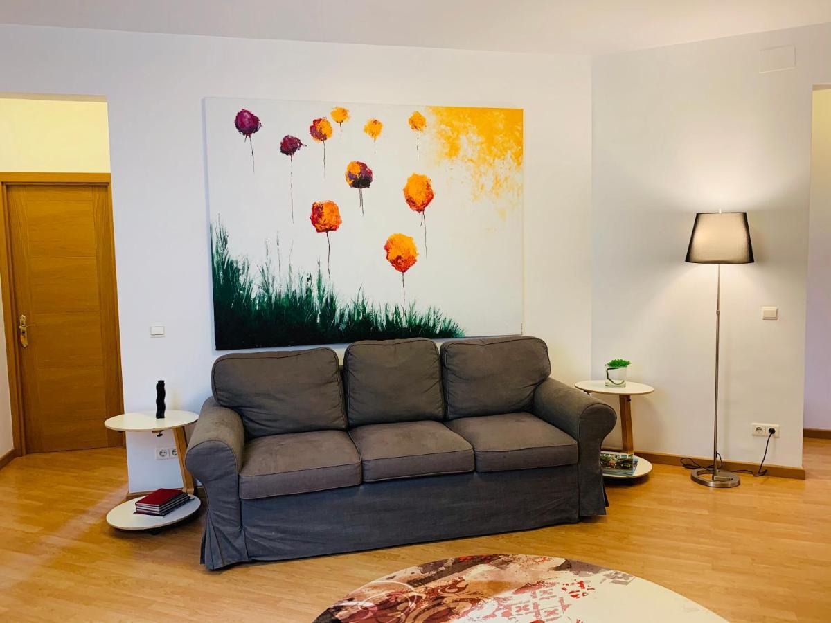 Super Balmes Guest House Barcelona Luaran gambar