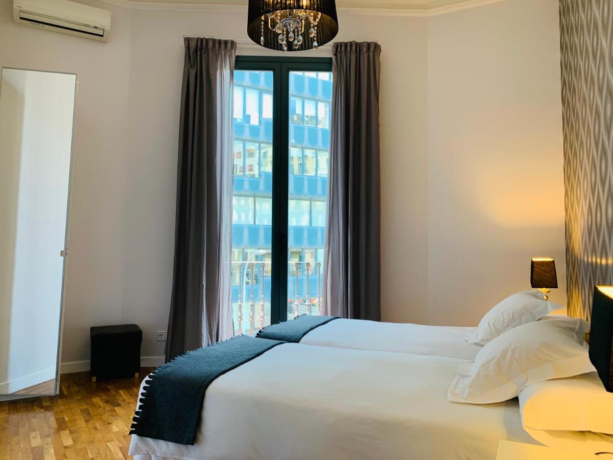 Super Balmes Guest House Barcelona Luaran gambar